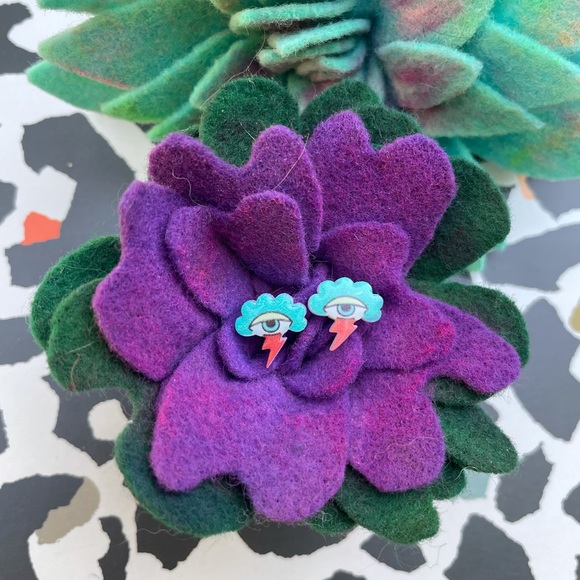 Cloud and Lightning Stud Earrings - Picture 3 of 6